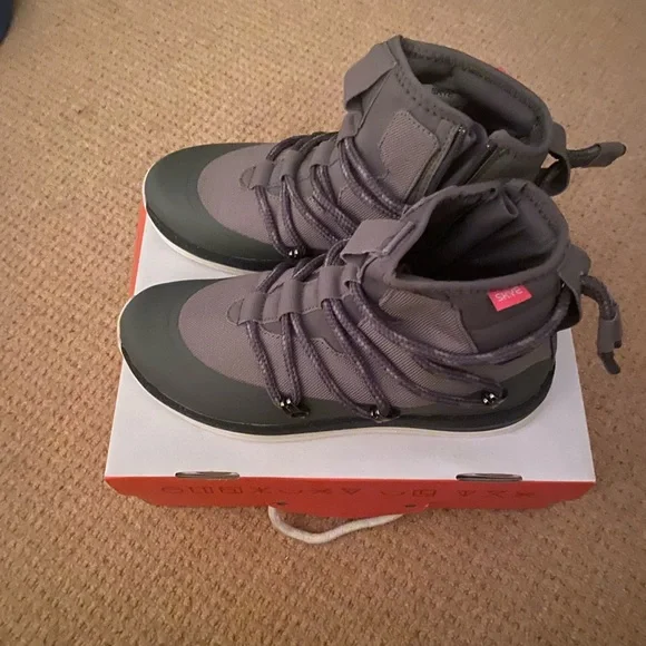 NIB Hiking Boots - Picture 1 of 7
